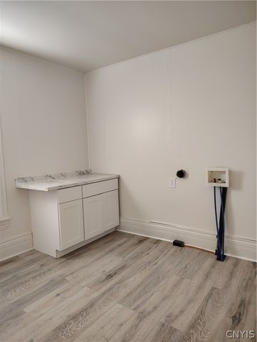 142 Warrington Road West, Syracuse, NY 13205