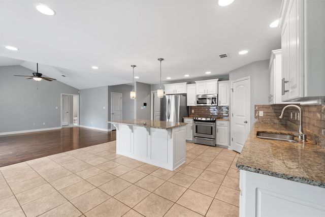 5501 Aviator Drive, Jacksonville, AR 72076