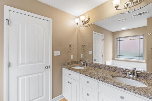 5501 Aviator Drive, Jacksonville, AR 72076