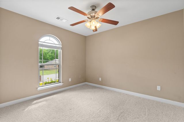 5501 Aviator Drive, Jacksonville, AR 72076