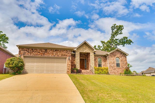 5501 Aviator Drive, Jacksonville, AR 72076