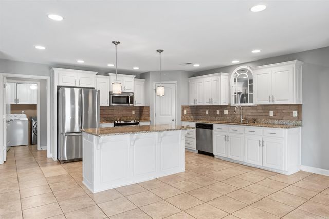 5501 Aviator Drive, Jacksonville, AR 72076