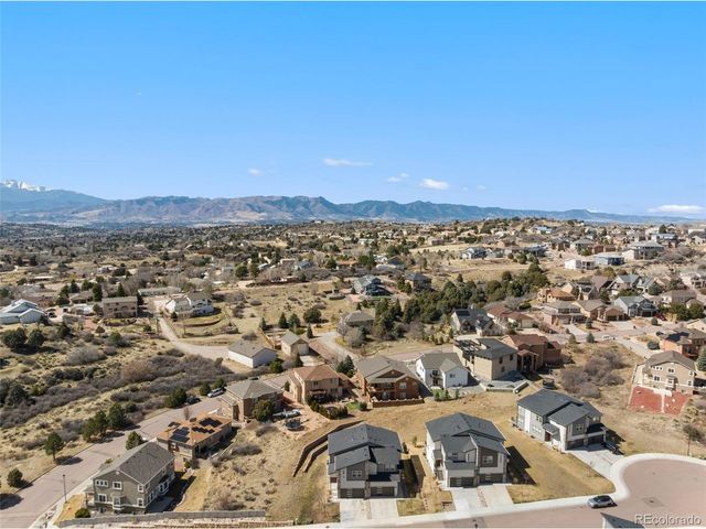 5324 Sky Top Ln, Colorado Springs, CO 80918