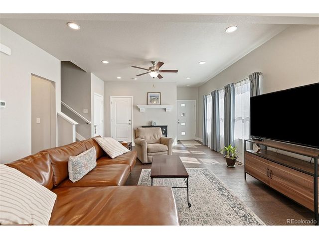 5324 Sky Top Ln, Colorado Springs, CO 80918