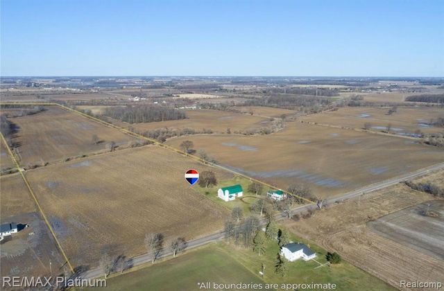 1136 S Nichols Road, Swartz Creek, MI 48473