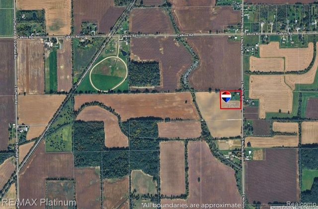 1136 S Nichols Road, Swartz Creek, MI 48473