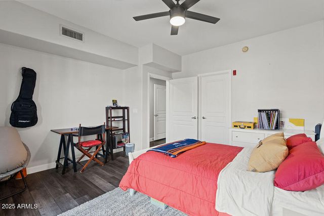 20660 N 40TH Street 2155, Phoenix, AZ 85050