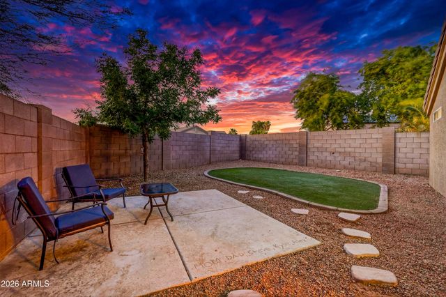 18042 N 113TH Avenue, Surprise, AZ 85378