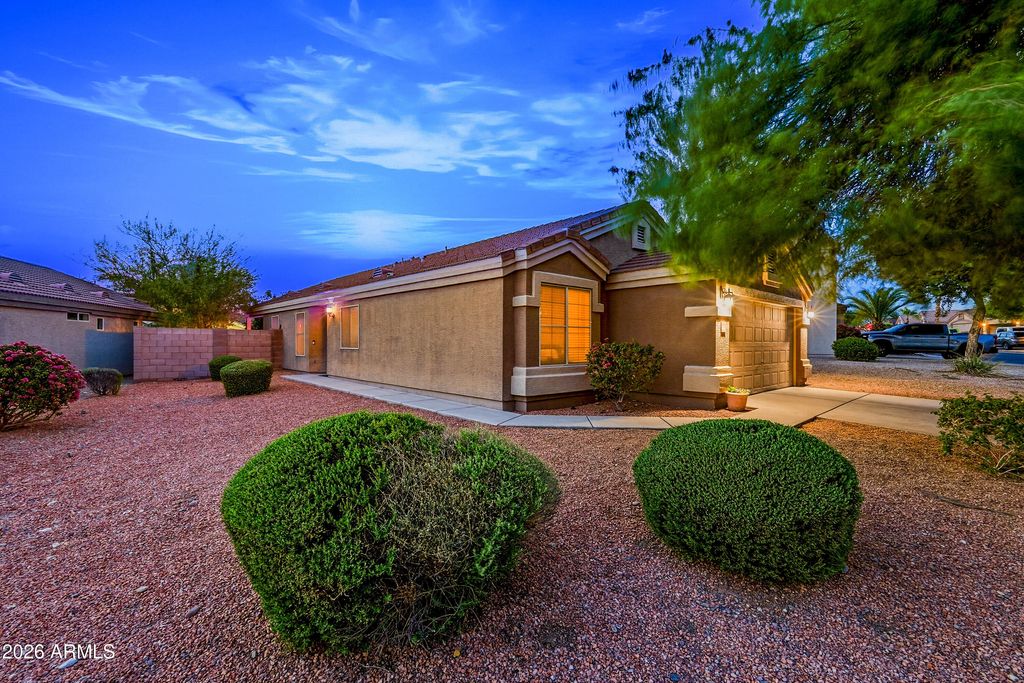18042 N 113TH Avenue, Surprise, AZ 85378