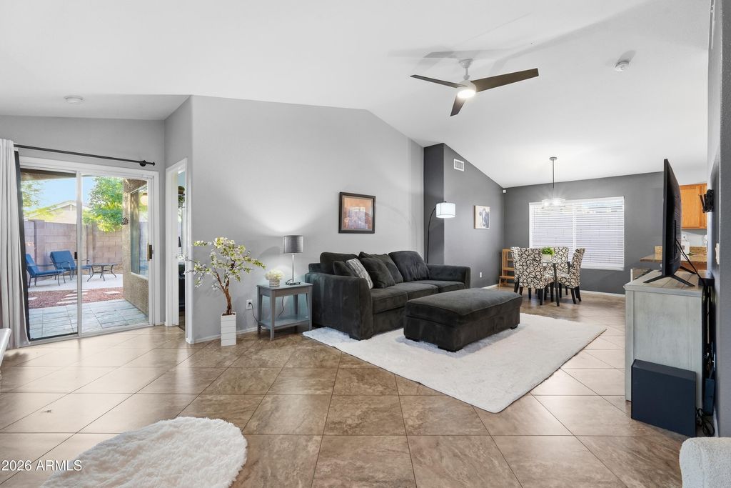 18042 N 113TH Avenue, Surprise, AZ 85378 — photo 2
