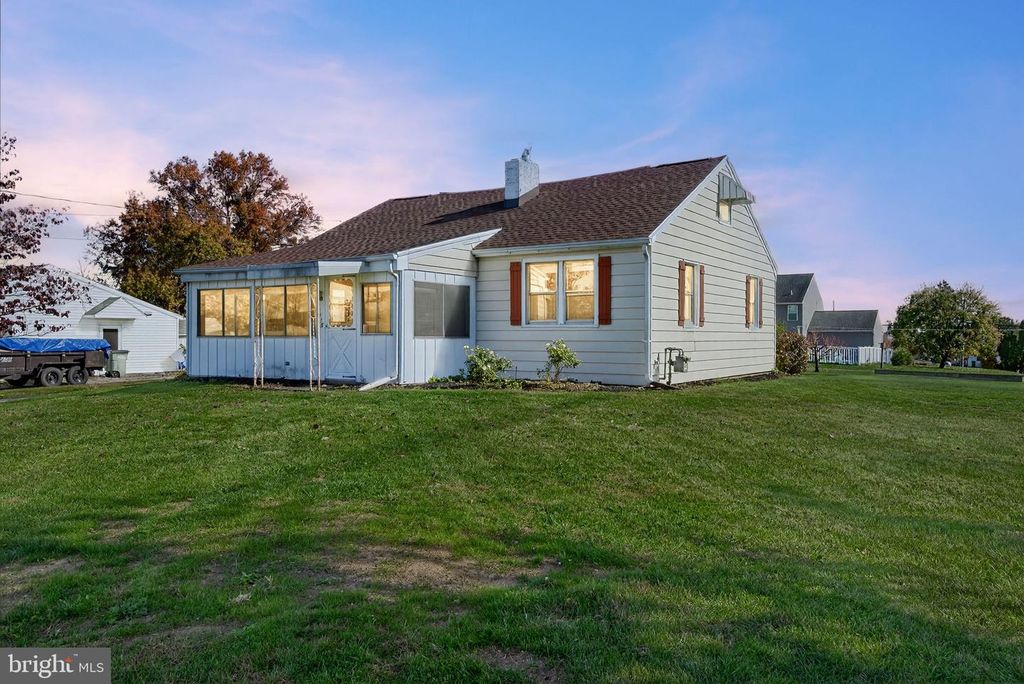 1705 VIRGINIA AVE, Dover, PA 17315