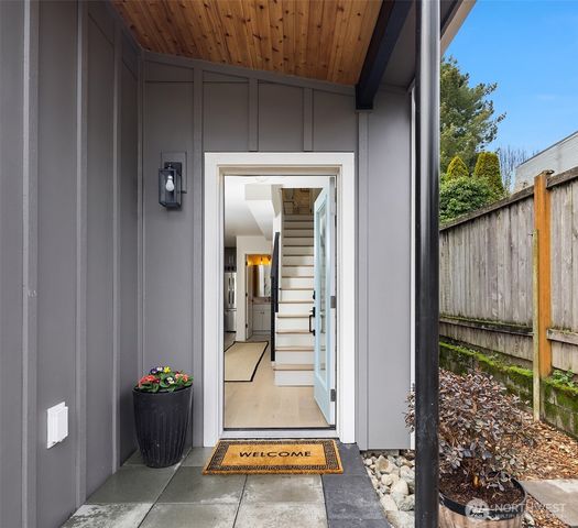 7521 12th Avenue NW, Seattle, WA 98117