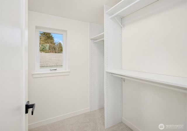 7521 12th Avenue NW, Seattle, WA 98117