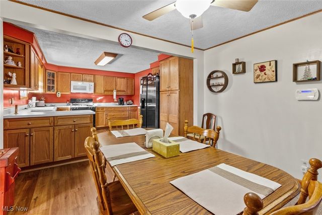 557 Windamere Avenue NW, Massillon, OH 44646