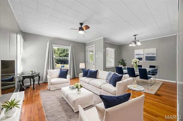 3661 Saint Marguerite Lane, St Ann, MO 63074
