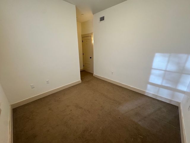 10 Linwood 3, Boston, MA 02119