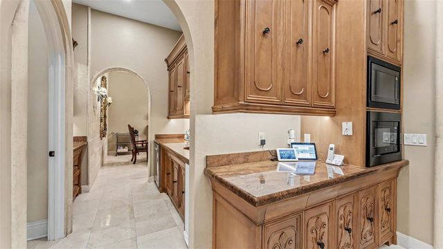 5119 LAKE IN THE WOODS BOULEVARD, Lakeland, FL 33813