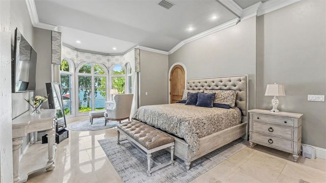5119 LAKE IN THE WOODS BOULEVARD, Lakeland, FL 33813