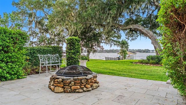 5119 LAKE IN THE WOODS BOULEVARD, Lakeland, FL 33813