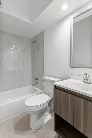 111 Shore Court 203, North Palm Beach, FL 33408