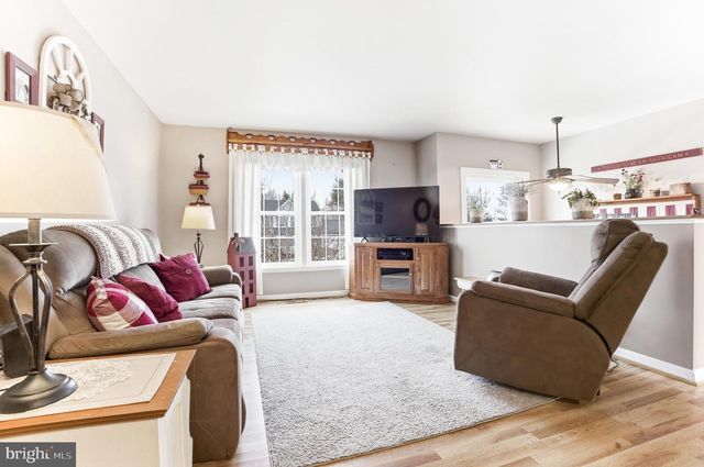 1 WALNUT POND CT, Middletown, MD 21769