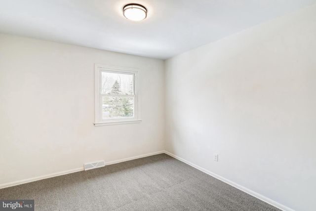 333 GOLF HILLS RD, Havertown, PA 19083