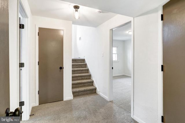 333 GOLF HILLS RD, Havertown, PA 19083