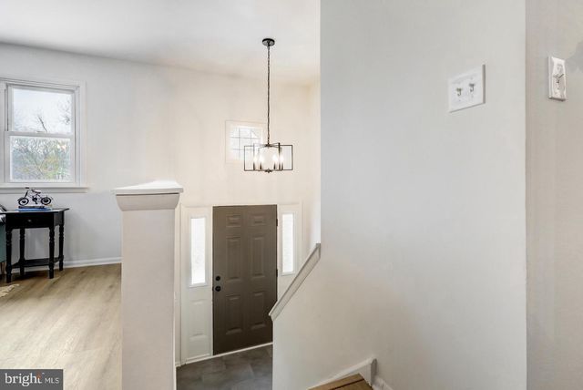 333 GOLF HILLS RD, Havertown, PA 19083