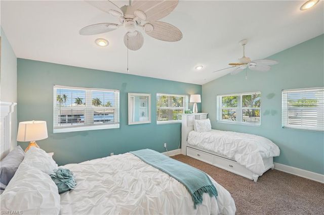 2520 SE 20th PL, Cape Coral, FL 33904