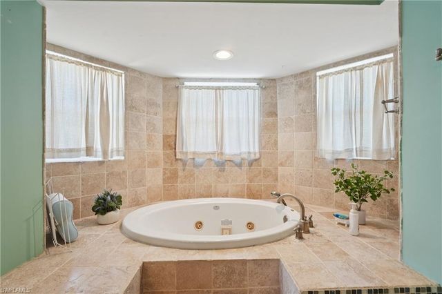 2520 SE 20th PL, Cape Coral, FL 33904