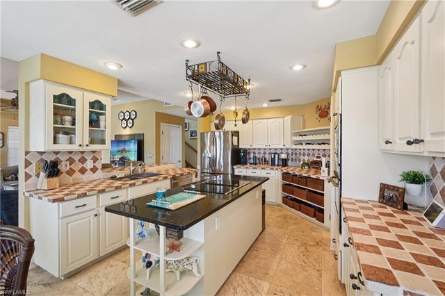 2520 SE 20th PL, Cape Coral, FL 33904