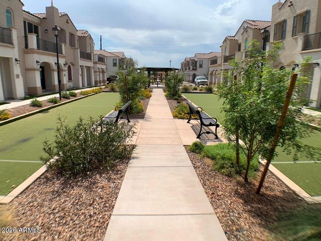 4043 E PONY Lane 104, Gilbert, AZ 85295