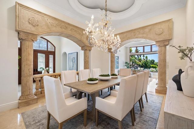 1678 Marisma Way, La Jolla, CA 92037