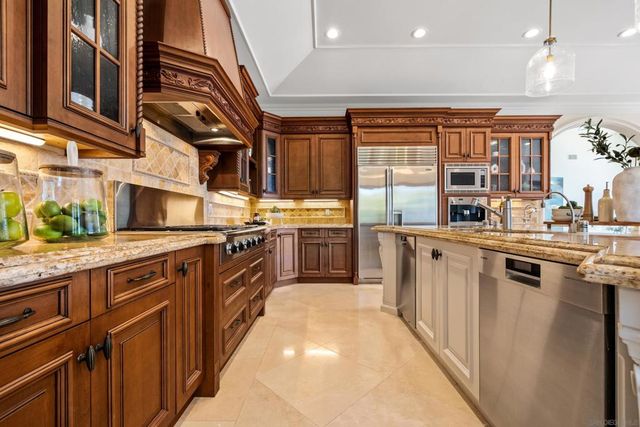 1678 Marisma Way, La Jolla, CA 92037