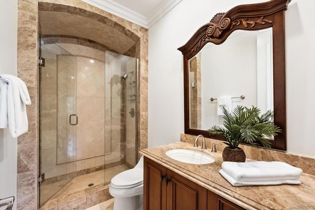 1678 Marisma Way, La Jolla, CA 92037