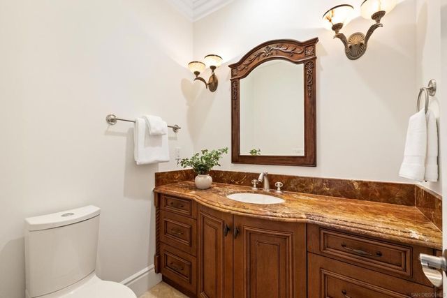 1678 Marisma Way, La Jolla, CA 92037