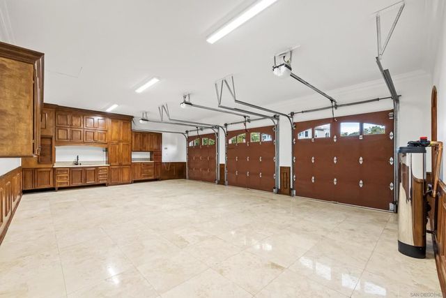 1678 Marisma Way, La Jolla, CA 92037