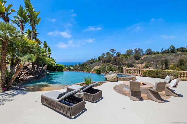 1678 Marisma Way, La Jolla, CA 92037