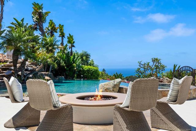 1678 Marisma Way, La Jolla, CA 92037