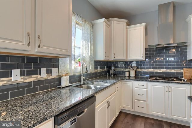 1541 ZESTAR DRIVE, Mechanicsburg, PA 17055