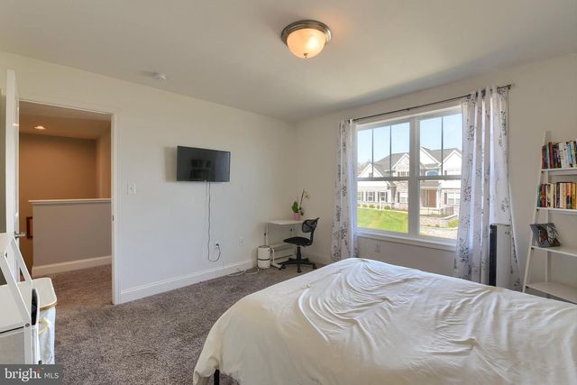 1541 ZESTAR DRIVE, Mechanicsburg, PA 17055