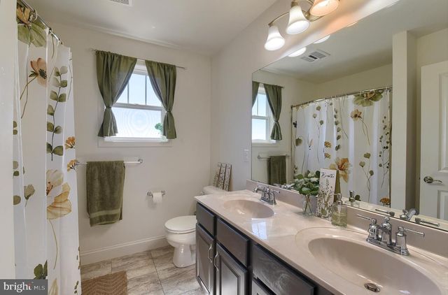 1541 ZESTAR DRIVE, Mechanicsburg, PA 17055