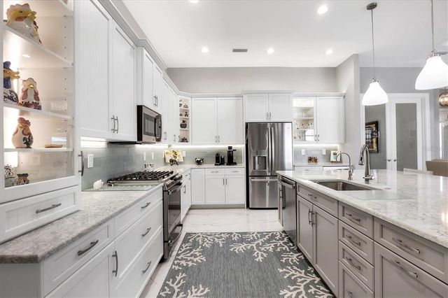 226 W PINE VALLEY LANE, Rotonda West, FL 33947