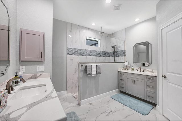 226 W PINE VALLEY LANE, Rotonda West, FL 33947