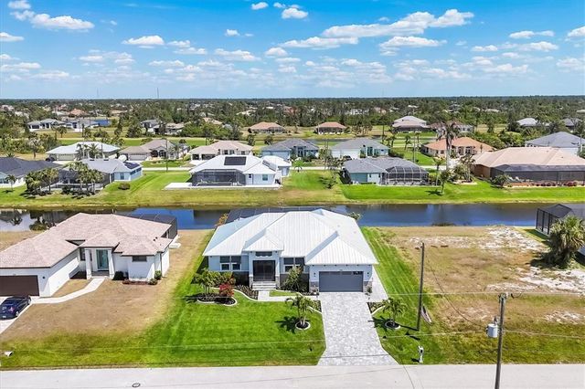 226 W PINE VALLEY LANE, Rotonda West, FL 33947