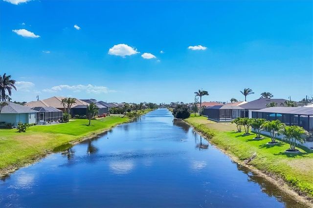 226 W PINE VALLEY LANE, Rotonda West, FL 33947