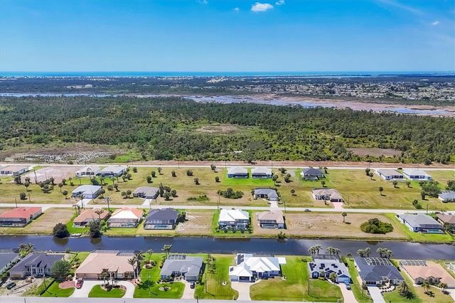 226 W PINE VALLEY LANE, Rotonda West, FL 33947