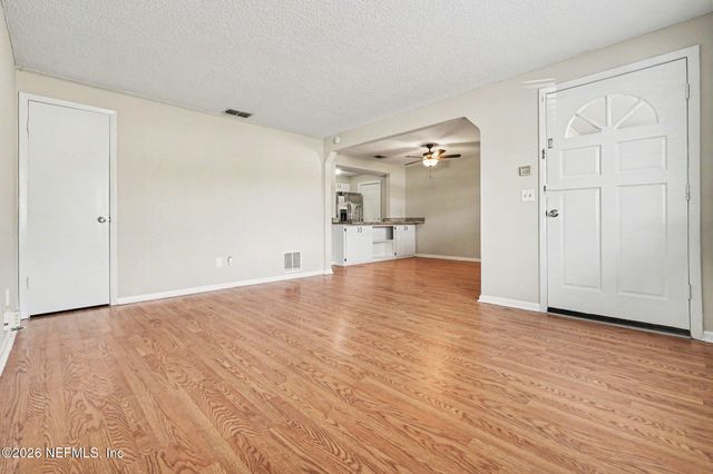 4226 LOYS Drive, Jacksonville, FL 32246