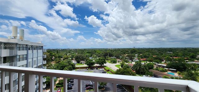 1200 NE Miami Gardens Dr 1005W, Miami, FL 33179