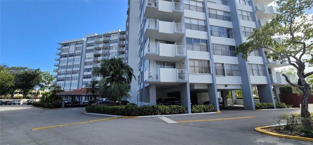 1200 NE Miami Gardens Dr 1005W, Miami, FL 33179
